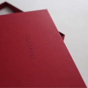 Valentino shawl BOX with tag and cards and tissue paper